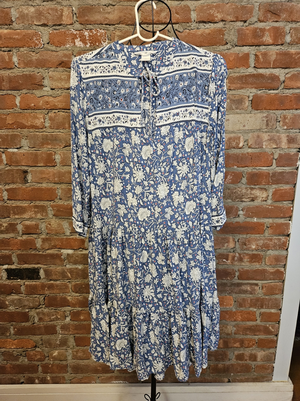 H&M Blue and White Floral Tie-Front Midi Dress